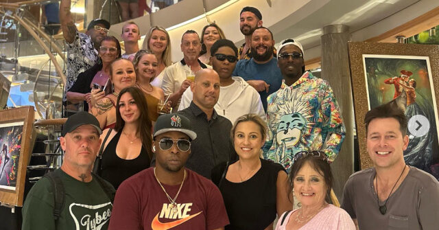 Georgia Restaurant Closes to Take Employees on Mexico Cruise