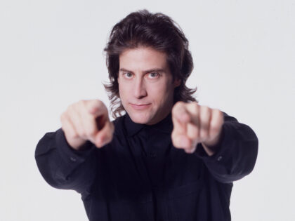 LOS ANGELES - Circa 1985: Comedian Richard Lewis poses for a portrait in 1985 in Los Angel