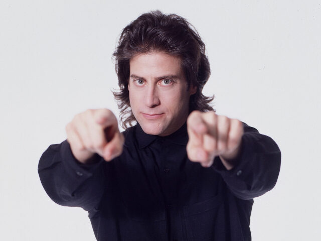 Richard Lewis, Legendary Comedian, ‘Curb Your Enthusiasm’ Star, Dies at 76