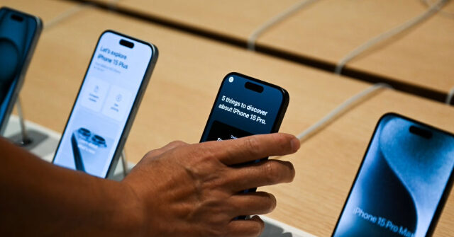 WATCH — Police: CA Man Steals $49K Worth of iPhones from Apple Store