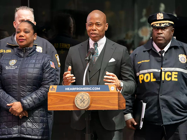 NYPD Officer Injuries Skyrocket as Migrants Pour into City - Vimarsana News