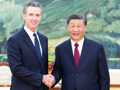 Chinese President Xi Jinping meets with Gavin Newsom, governor of the U.S. state of Califo
