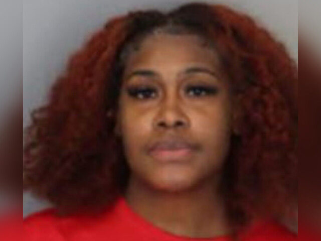 Police: Tennessee Mom Charged After Photos Show Child Waxing Naked Woman