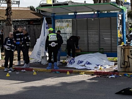 KIRYAT MALACHI, ISRAEL - FEBRUARY 16: Israeli police investigate the crime scene after the