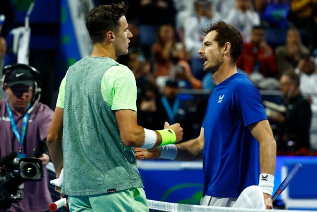 Jakub Mensik (L) won a deciding-set tie-break against Andy Murray (R)