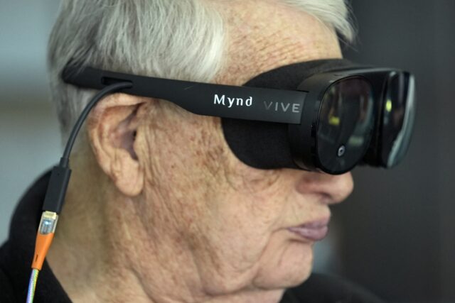 Virtual Reality Seniors The Associated Press