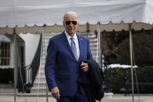 Biden, Trump Travel To Texas In Dueling Visits To U.S.-Mexico Border ...