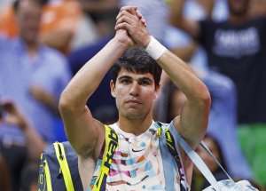 Carlos Alcaraz exits Rio tennis tourney with injured ankle