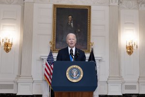 President defers deportation of Palestinians amid war in Gaza