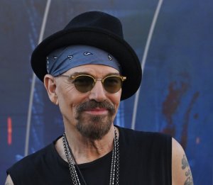 Taylor Sheridan's 'Landman' starring Billy Bob Thornton begins