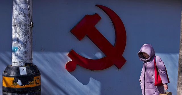 China's Rubber-Stamped Lawmakers to Tackle Birth Rate, Economic Woes