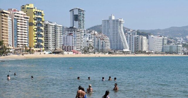 Cartel Gunmen Leave 9 Dismembered Bodies near Mexican Beach Hotspot-