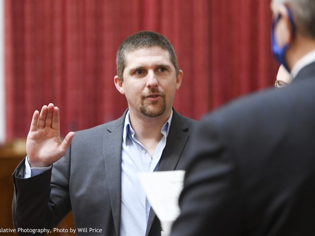 Exclusive — West Virginia Conservative Derrick Evans: Congresswoman Carol Miller Is Not a 'RINO,' She's an 'Undocumented Democrat' - Vimarsana News