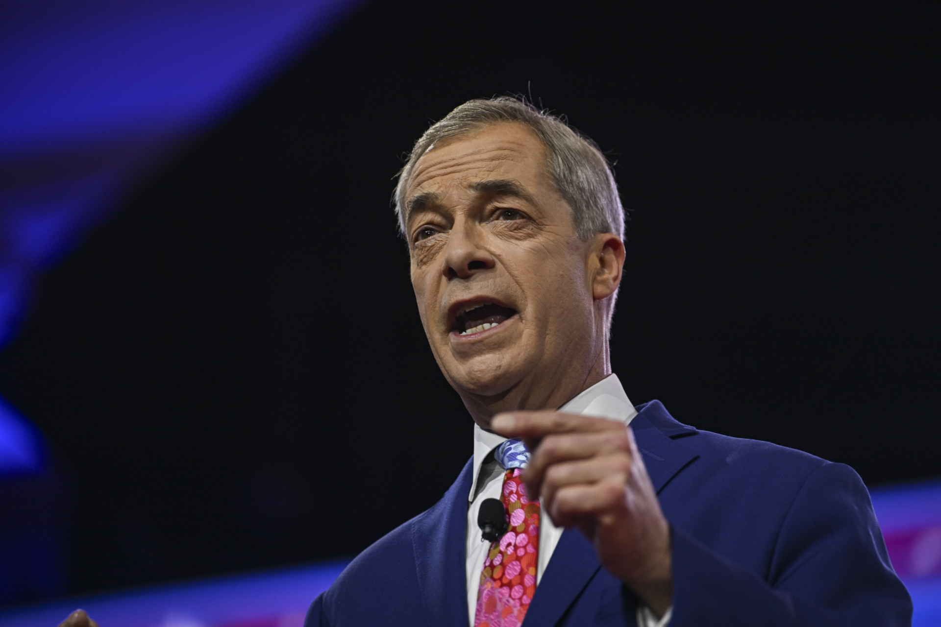Nigel Farage Demands Gov't Release Full Migrant Crime Stats - Vimarsana News