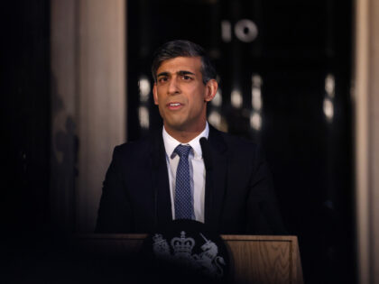 Rishi Sunak Says Islamist and ‘Far-Right’ Extremists Are Trying to Destroy British Demo