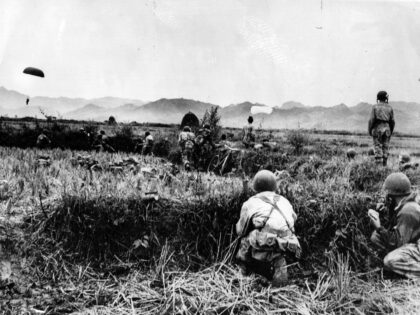 French paratroopers taking part in 'Operation Castor', a parachute drop on Dien Bien Phu i