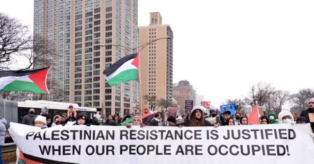 Report: Biden Officials to Meet Palestinians in Chicago amid Wave of Antisemitism