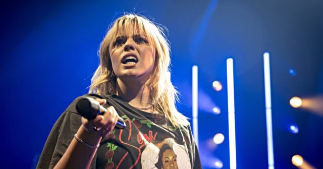 Singer Renée Rapp Calls for Permanent Gaza Ceasefire at GLAAD Media Awards