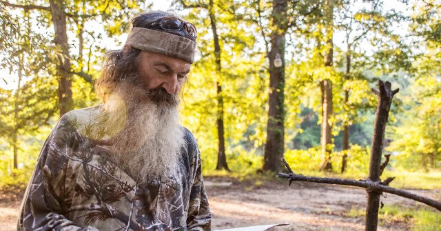 Thousands Baptized After Seeing 'Duck Dynasty' Star Phil Robertson's