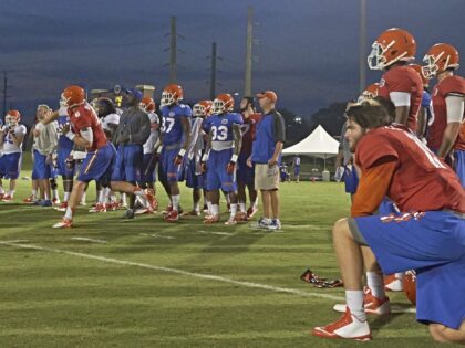 College Football: Florida QB Jeff Driskel (6) in action, making pass during practice at Do