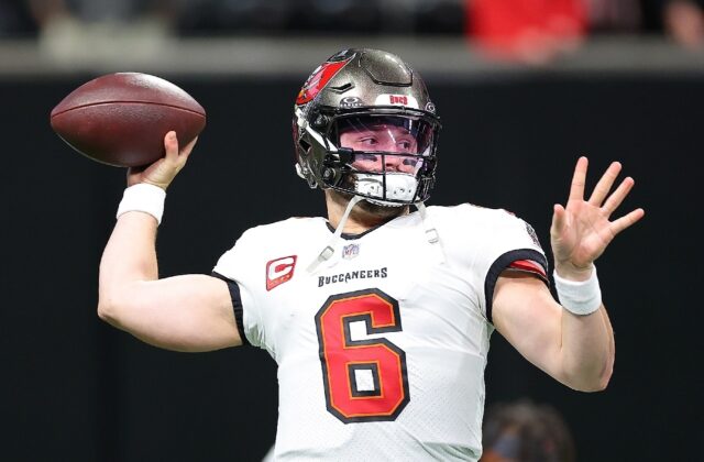 NFL Bucs agree on new threeyear deal with QB Mayfield Breitbart