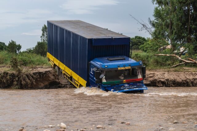 Travelling takes days in the eastern DR Congo as bridges collapse