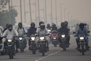 Only seven nations meet WHO air pollution standards, study finds