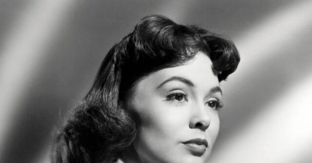 Barbara Rush, Actress Who co-Starred with Frank Sinatra and Paul Newman Among Others, Dies at 97 - Vimarsana News