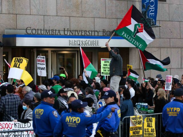 Columbia University anti-Israel (Leonardo Munoz / Joel Pollak)