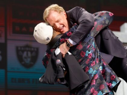 Roger Goodell Recovering from Back Surgery, May Not Be Able to Hug 1st Round Draft Picks