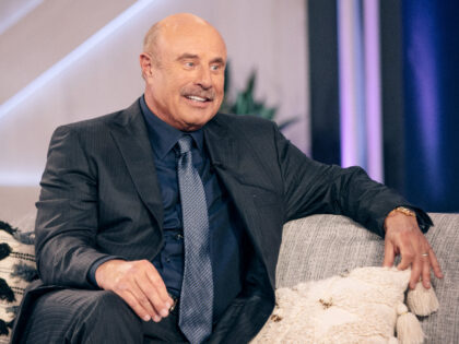 THE KELLY CLARKSON SHOW -- Episode 1146 -- Pictured: Dr. Phil -- (Photo by: Weiss Eubanks/