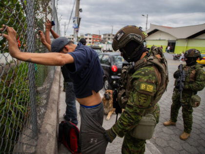 Ecuador: Voters Overwhelmingly Approve Hardline Crackdown on Violent Gangs