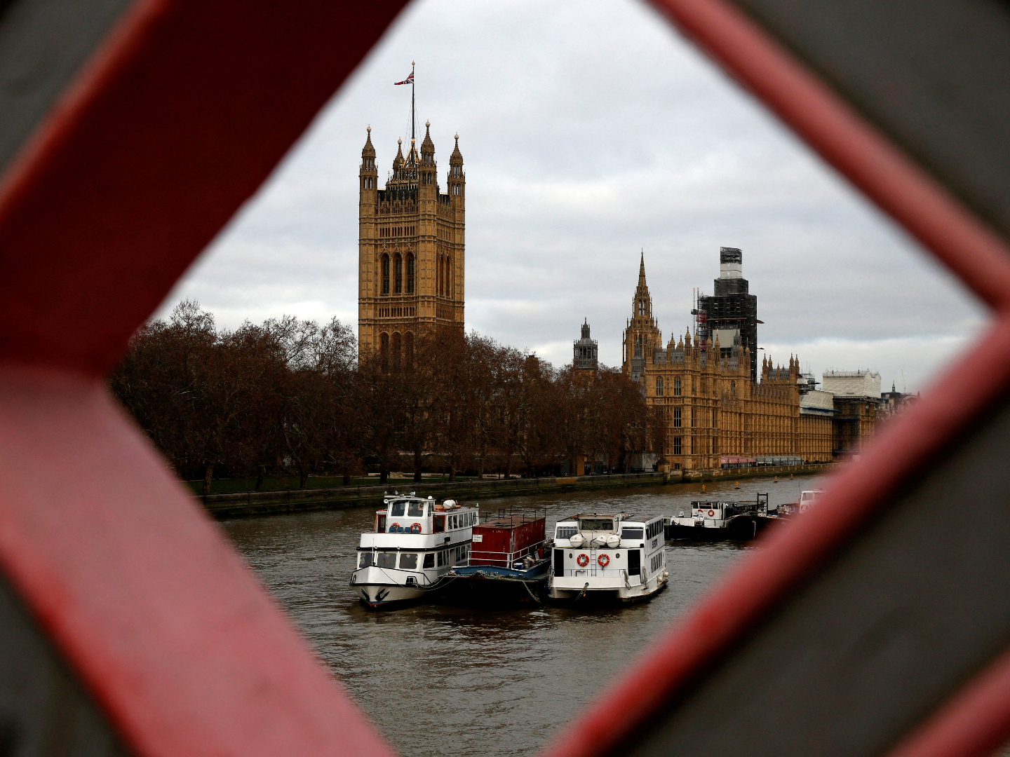 Second UK Lawmaker Targeted in 'Honeytrap' Sexting Phishing Scam - Vimarsana News