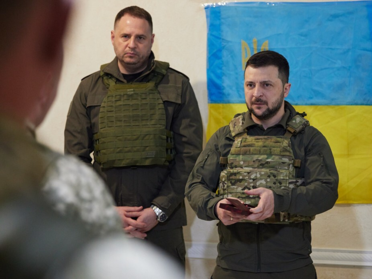 Zelensky Signs Controversial Bill to Lower Conscription Age to 25 - Vimarsana News