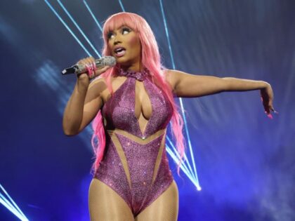 Watch: Nicki Minaj Blocks Object Thrown at Her During Concert, Hurls It Back at Crowd