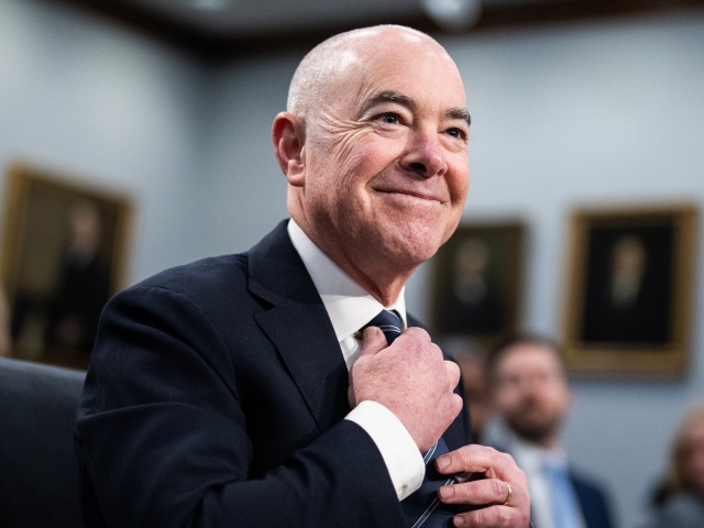 Biden's DHS Offers 'Temporary' Amnesty to Over 15K Ethiopians in U.S. - Vimarsana News