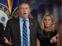 Thomas Massie Joins MTG’s Motion to Vacate as Opposition to Mike Johnson Grows over Ukraine