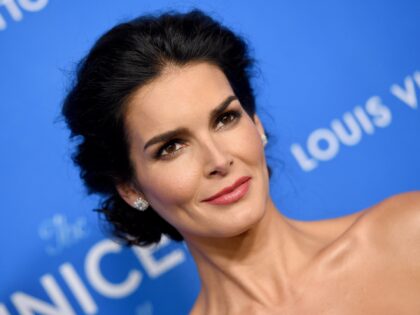 BEVERLY HILLS, CA - JANUARY 12: Actress Angie Harmon arrives at the 6th Biennial UNICEF Ba