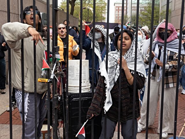 NEW YORK, NEW YORK - APRIL 21: For the fifth day, pro-Palestinian students occupy a centra