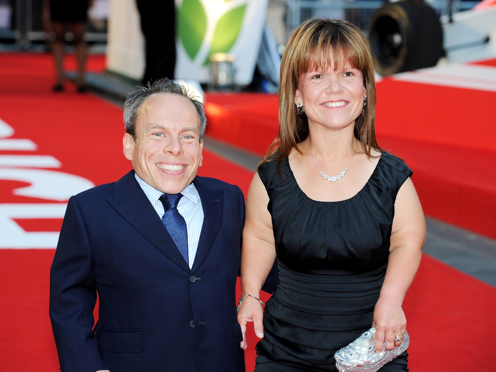 'Harry Potter' Star Warwick Davis's Wife Samantha Davis Dead at 53 - Vimarsana News