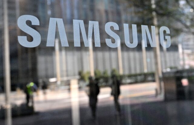South Korean semiconductor giant Samsung will build a new chip facility in Texas and expan