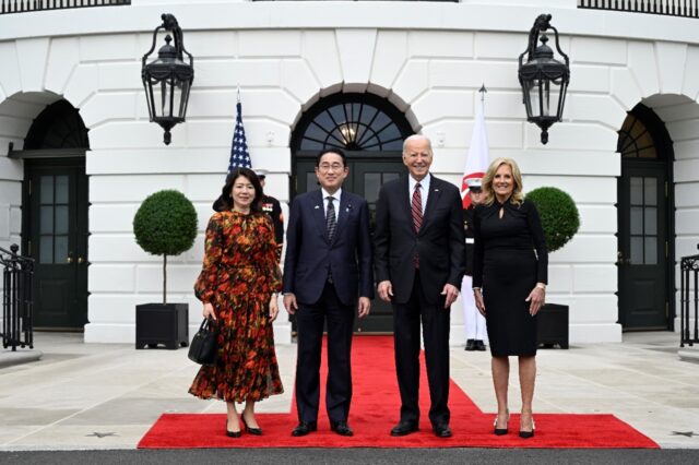 Biden welcomes Japan PM for state visit with eye on China - Breitbart