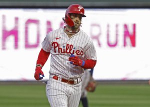 Phillies' Bryce Harper snaps slump with 3 homer night vs. Reds - Breitbart