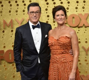 Stephen Colbert to film 'Late Show' in Chicago during Democratic National Convention