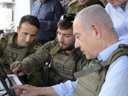 Benjamin Netanyahu (Amos Ben-Gershom / GPO)