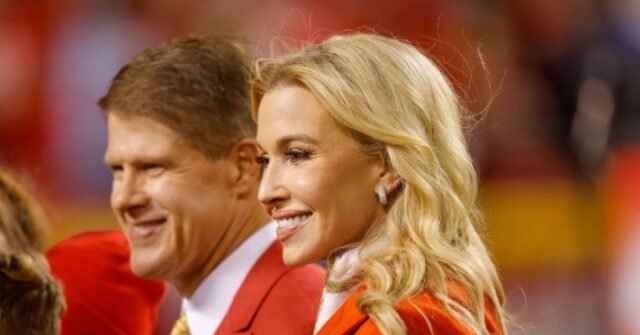 NextImg:KC Chiefs Kicker Harrison Butker Gets Support of Chiefs Owner's Wife, Tavia Hunt