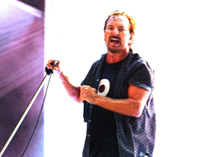 DANA POINT, CALIFORNIA - OCTOBER 01: Eddie Vedder performs with Eddie Vedder and the Earth