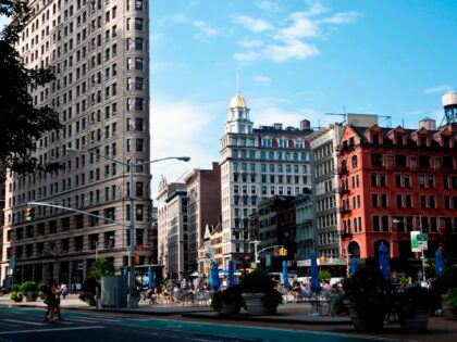 Flatiron Building. Fifth Avenue. Manhattan. New York City. USA. North America. (Photo by: