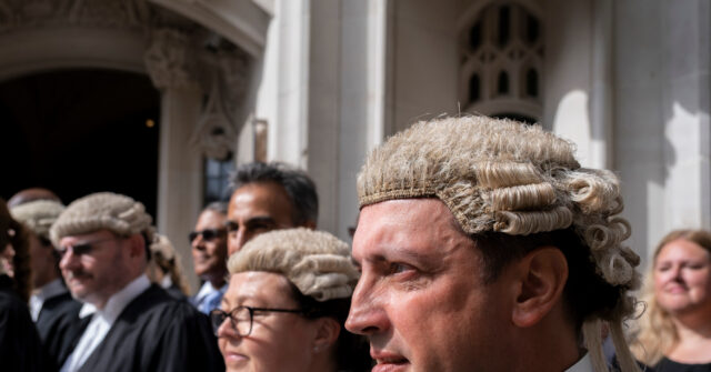 NextImg:England Courtrooms Look to Ban Wigs for Being 'Culturally Insensitive'