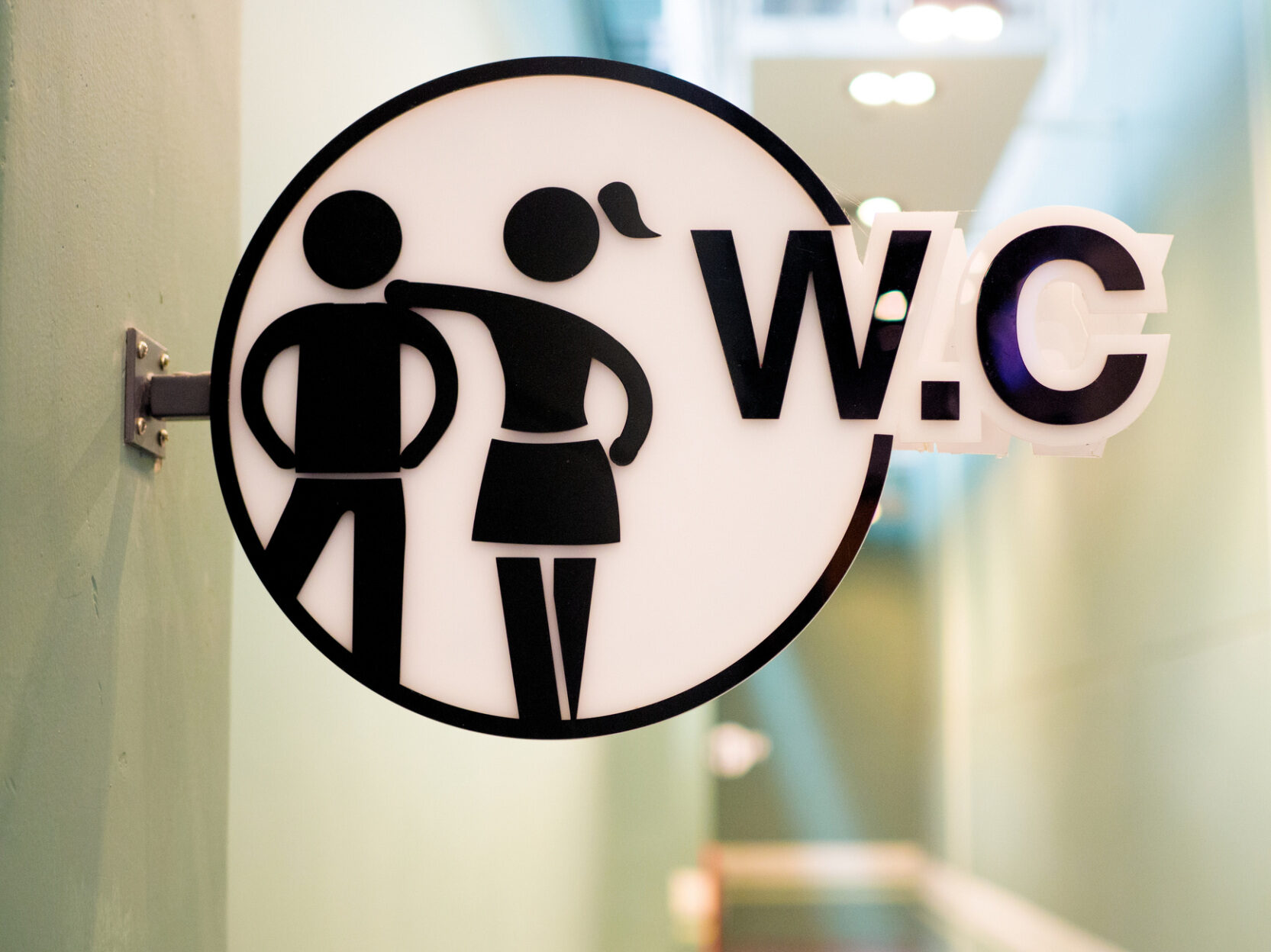 UK Bans Gender-Neutral Loos for Newbuilds - Vimarsana News